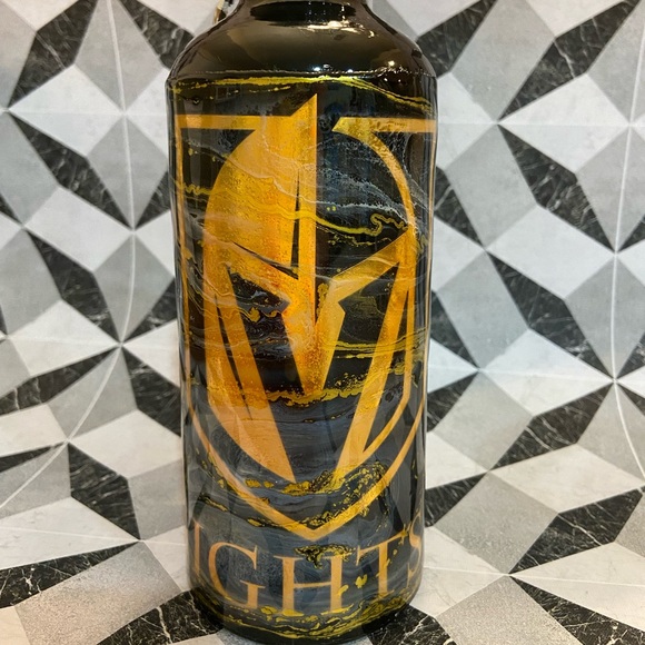 Golden Knights inspired water bottle - Picture 1 of 3